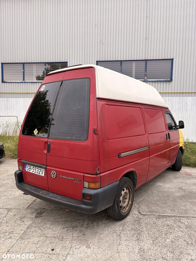 Volkswagen Transporter - 1