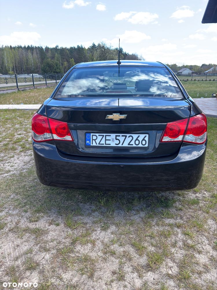 Chevrolet Cruze 1.6 Base - 5