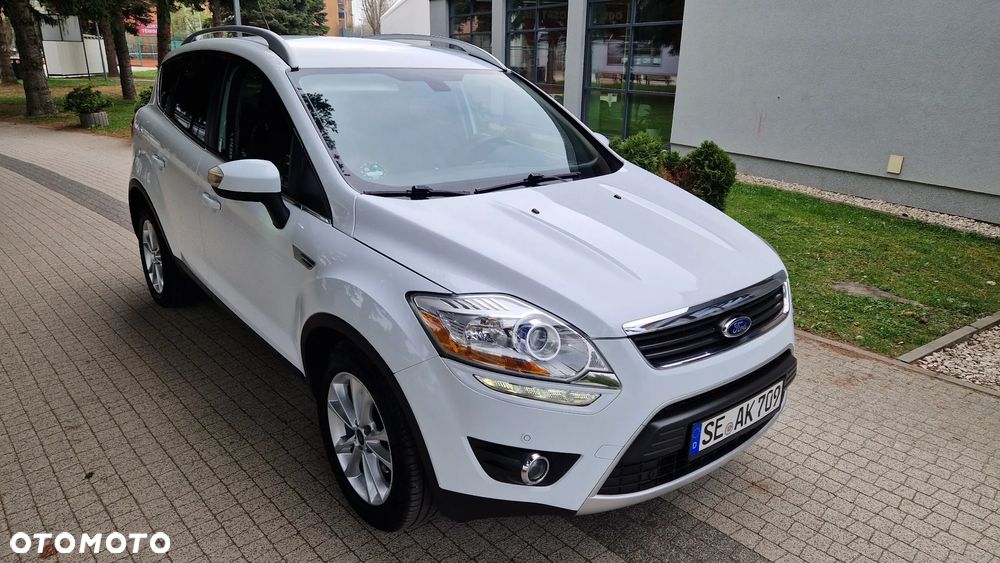 Ford Kuga 2.0 TDCi 4x4 Titanium - 10