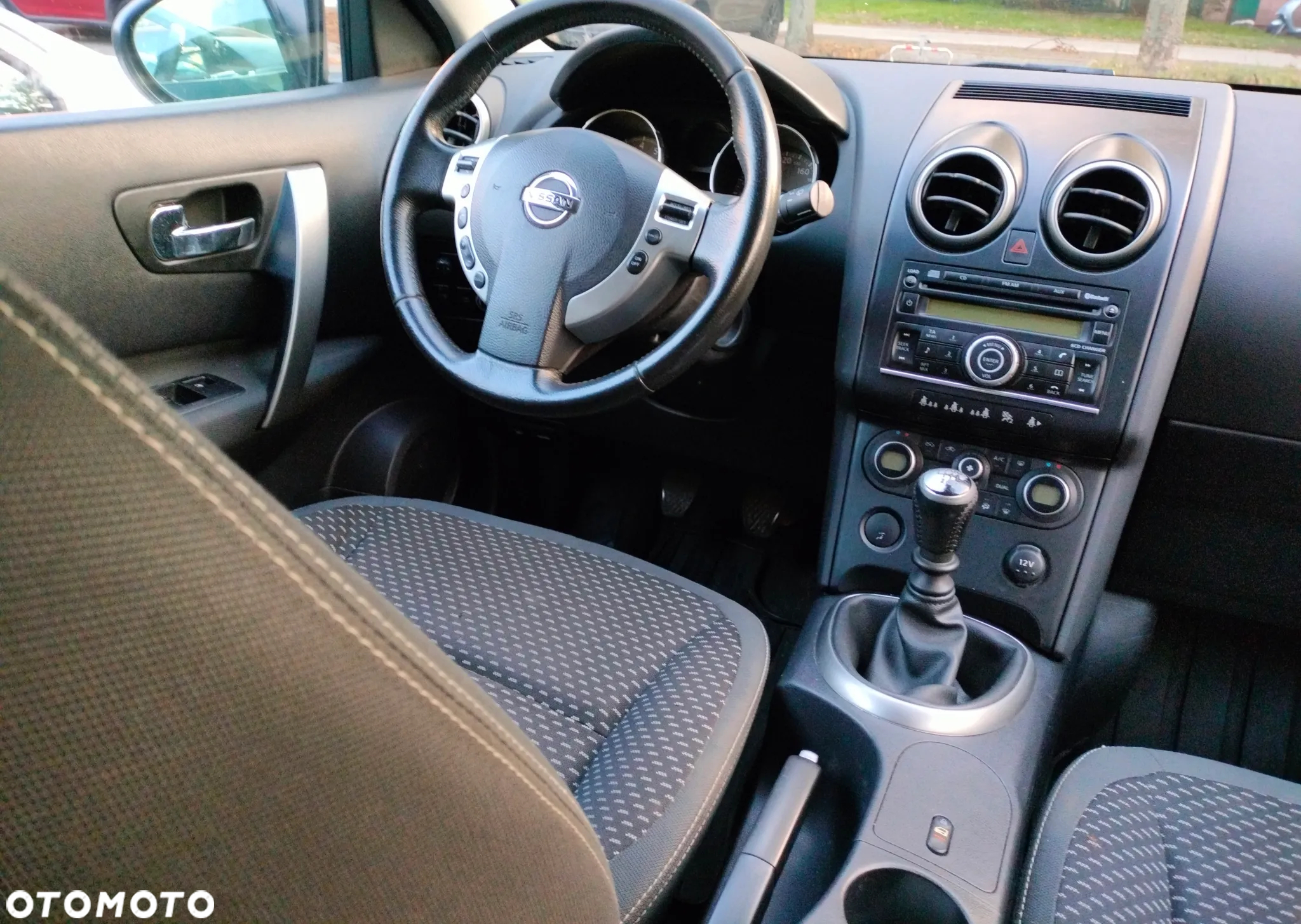 Nissan Qashqai+2 - 10