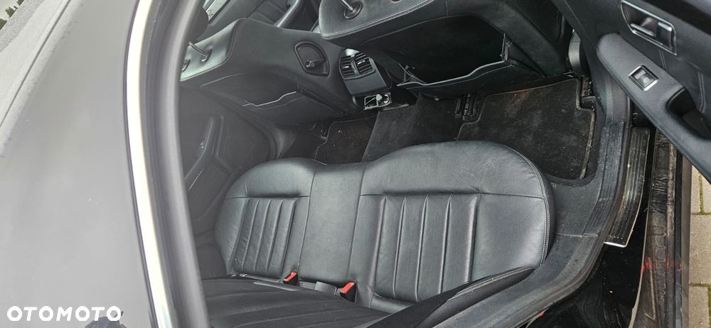 Mercedes-Benz Klasa E 220 CDI 7G-TRONIC - 12