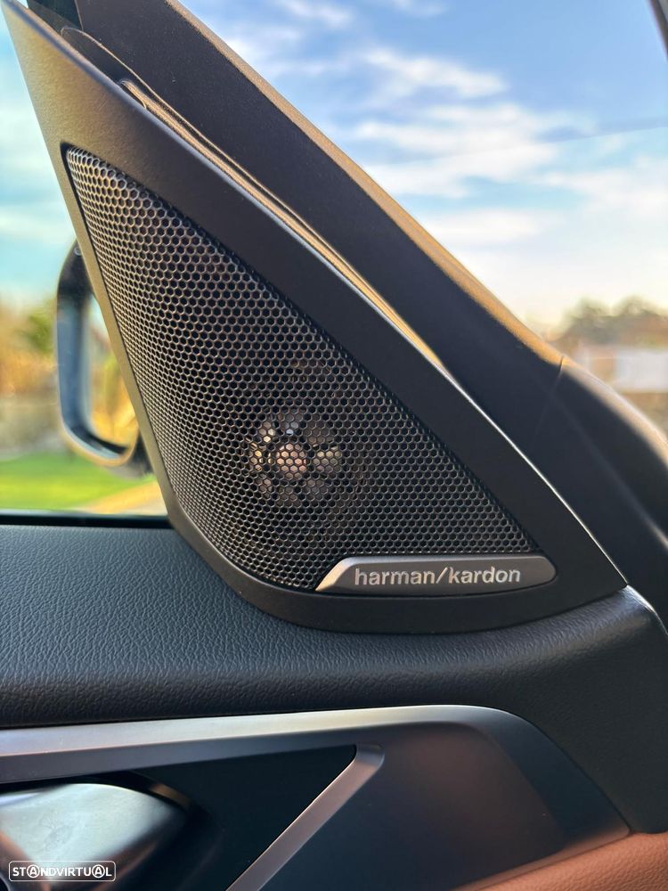 BMW i4 eDrive40 Desportiva M - 14