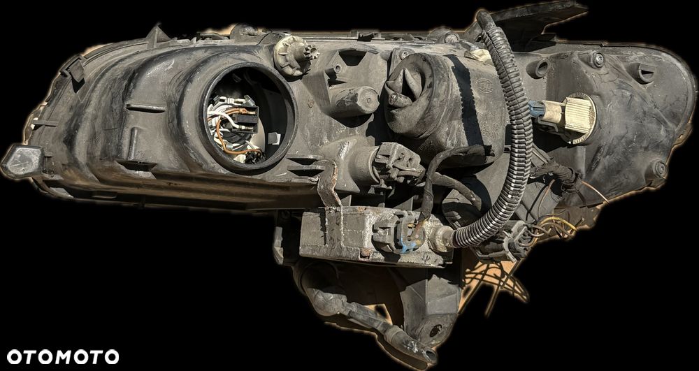 Reflektor Reflektory Lampa Lampy Przód lewa PRAWA OPEL Omega C - 2