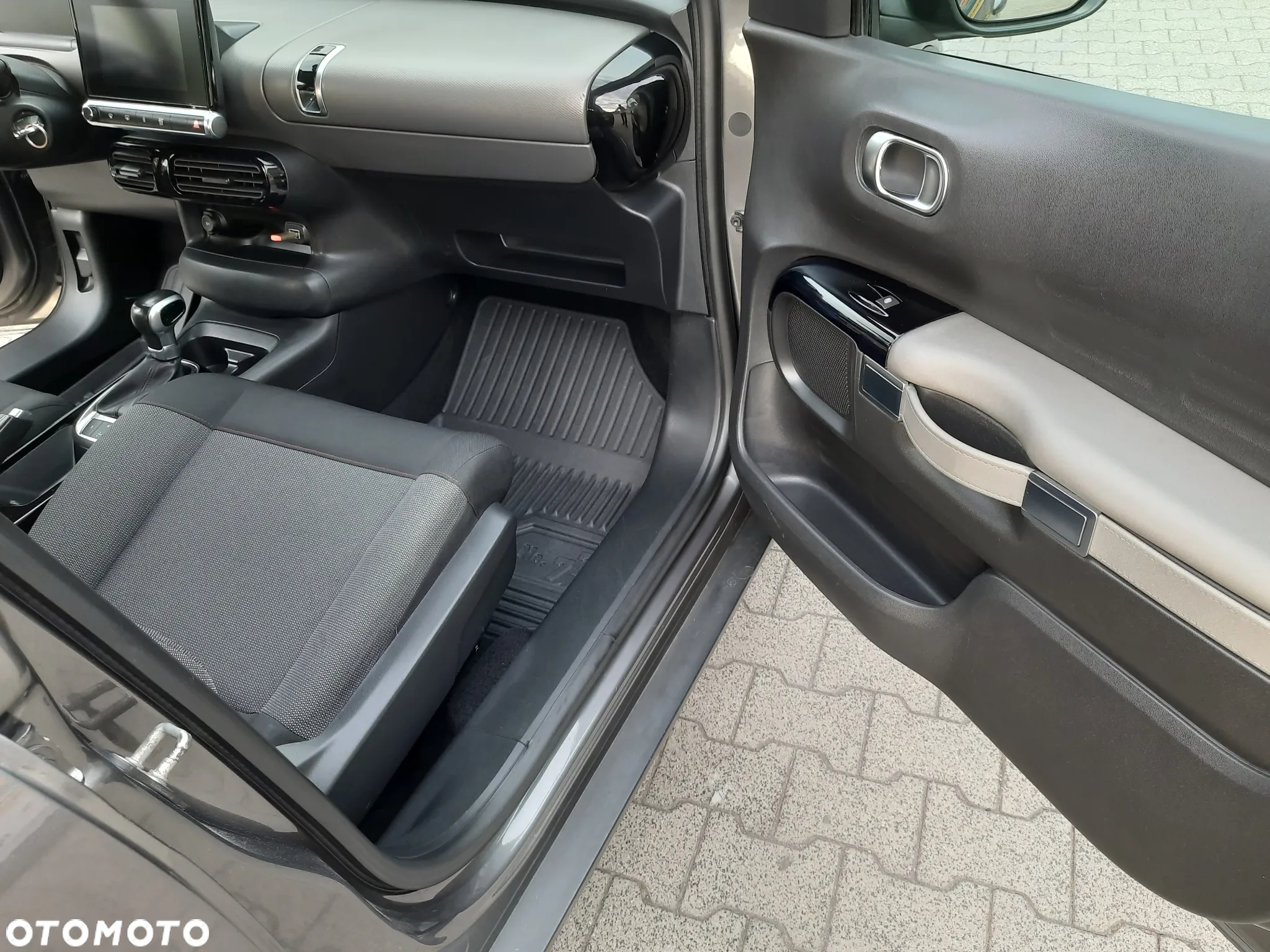 Citroën C4 Cactus BlueHDi 120 Stop&Start EAT6 Shine - 18