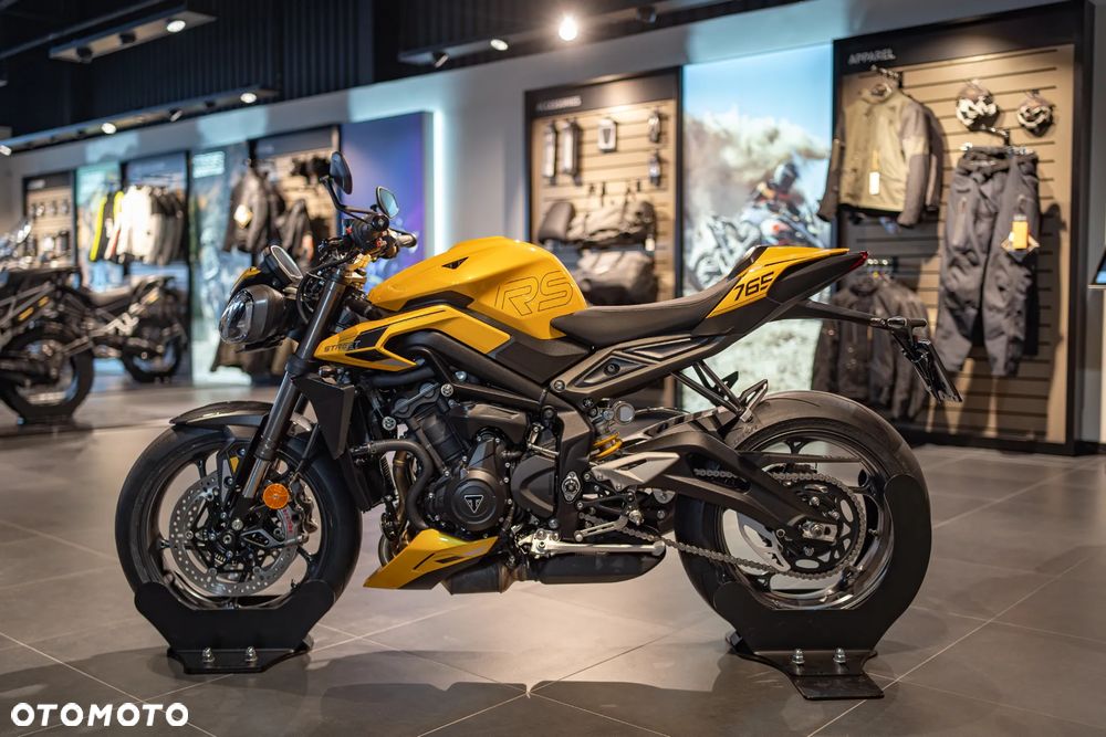 Triumph Street Triple - 8