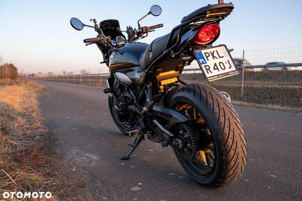 Kawasaki Z 900 RS - 2