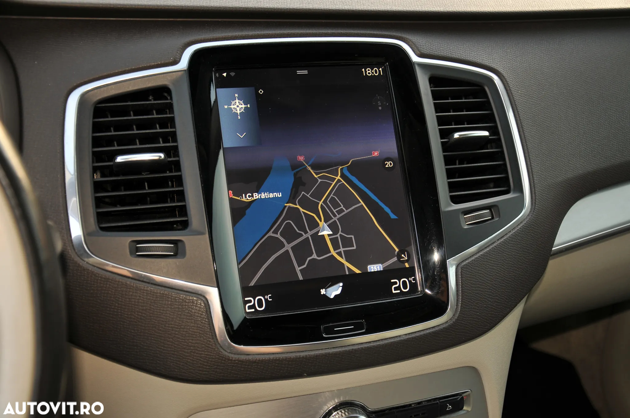 Volvo XC 90 D5 AWD Geartronic RDesign - 20