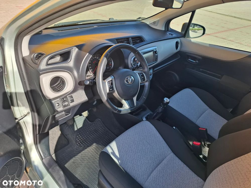 Toyota Yaris 1.33 Prestige - 16