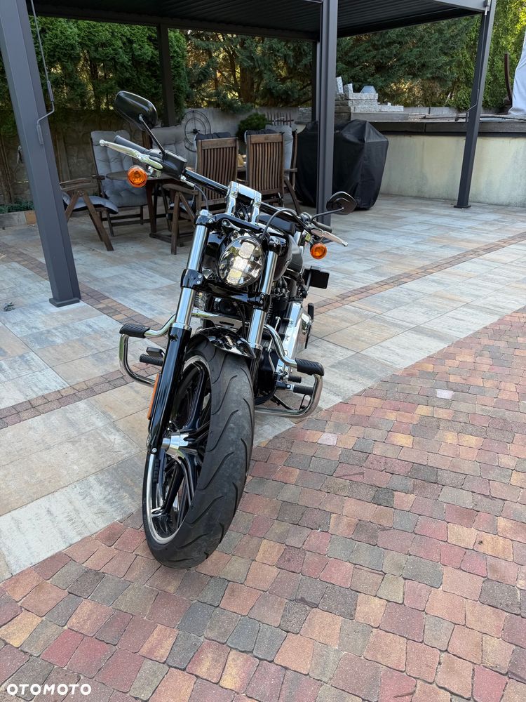 Harley-Davidson FXSB Breakout - 5