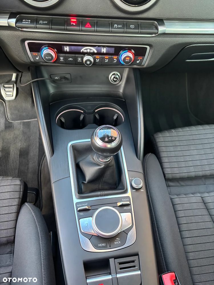 Audi A3 Sportback 30 TDI sport - 12