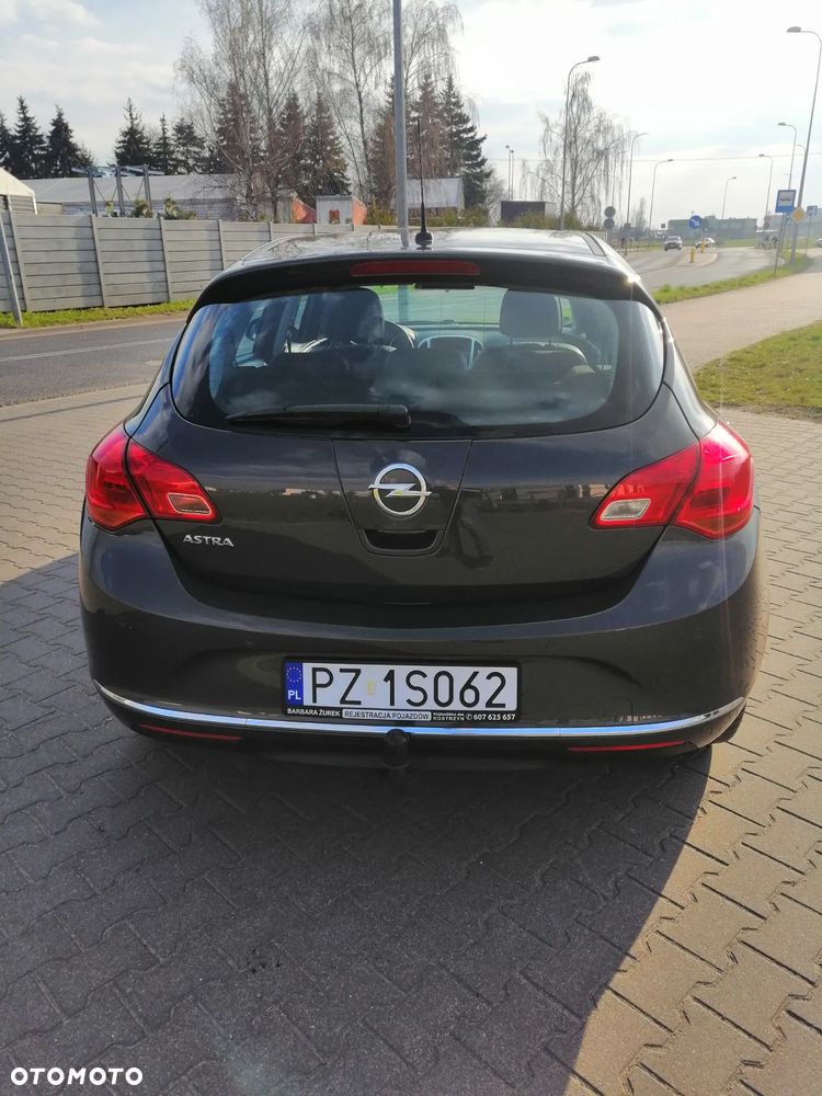 Opel Astra 1.4 Turbo Style - 4