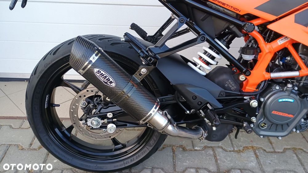 KTM RC 125 - 28