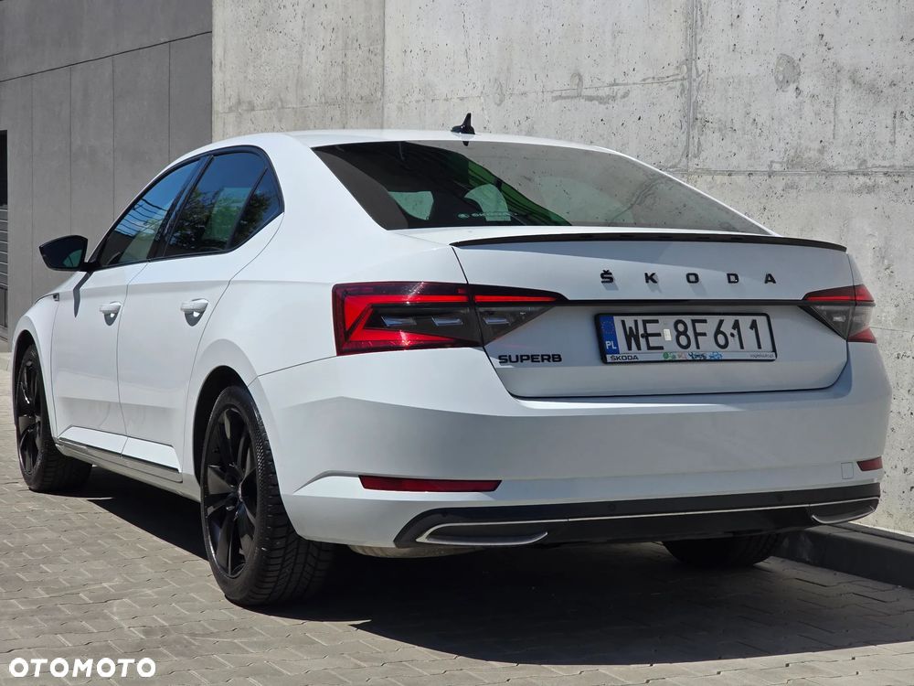 Skoda Superb 2.0 TDI SCR Sportline DSG - 4