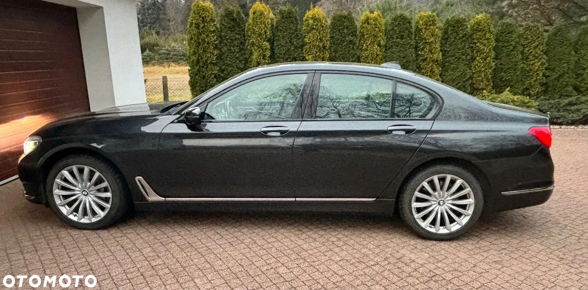 BMW Seria 7 740d xDrive - 17