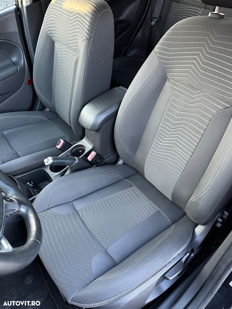 Ford Fiesta 1.0 EcoBoost Powershift Titanium - 11
