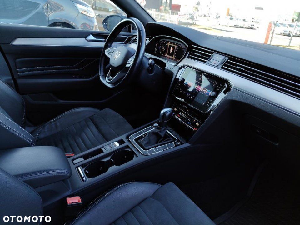 Volkswagen Passat - 22
