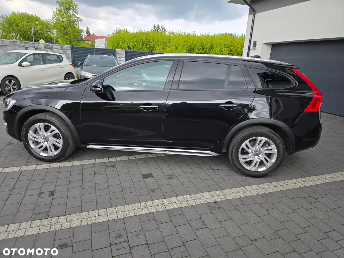 Volvo V60 Cross Country D3 Geartronic Momentum - 10