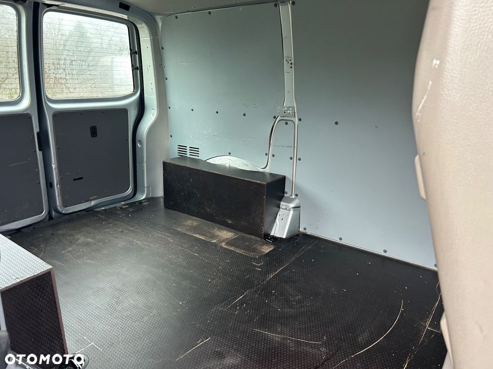 Volkswagen Transporter T6 - 10