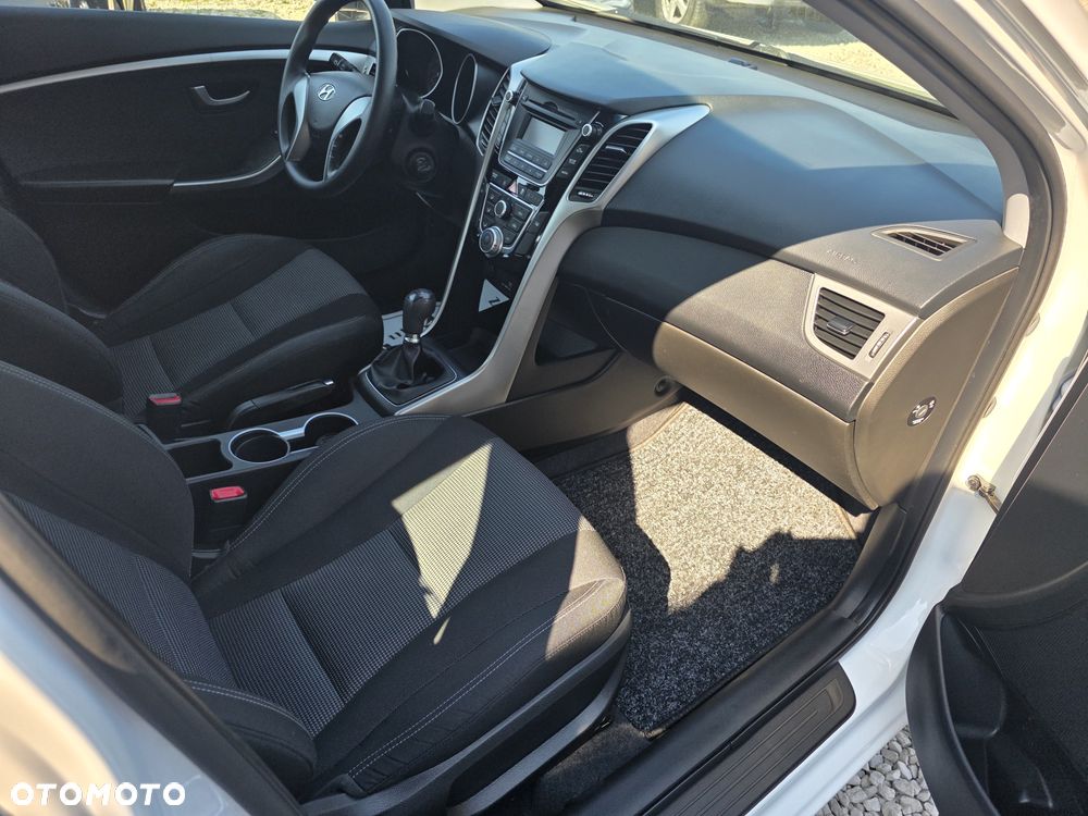 Hyundai i30 1.4 Advantage - 14