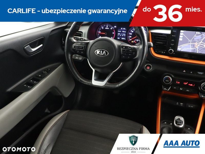 Kia Stonic - 8