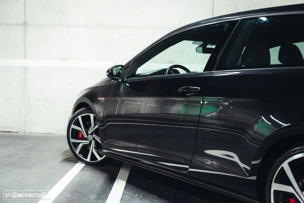 VW Golf - 10