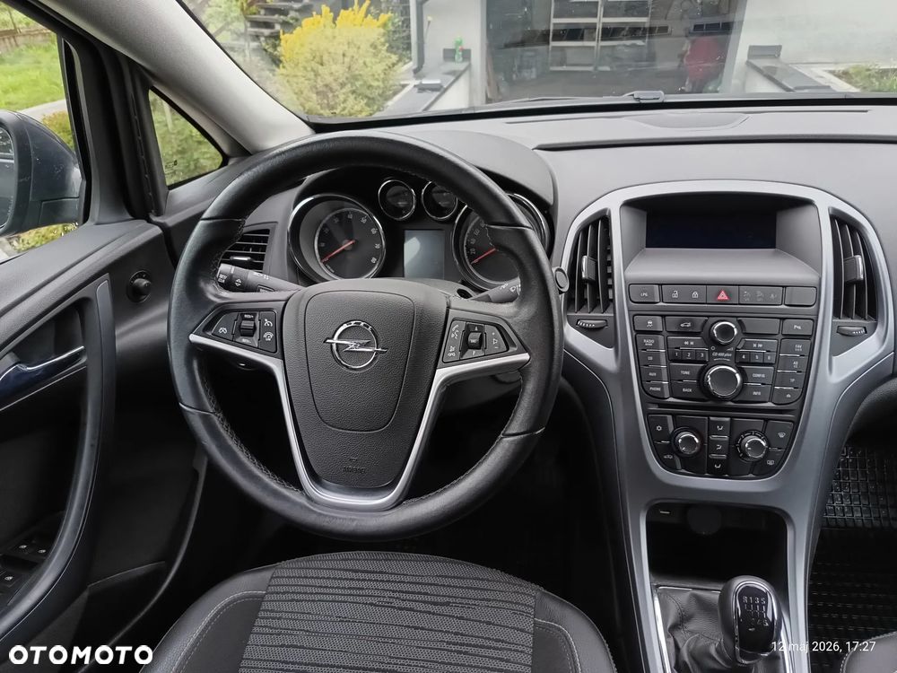Opel Astra 1.4 T Active - 11