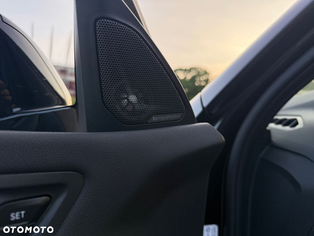 BMW Seria 1 M135i xDrive - 13