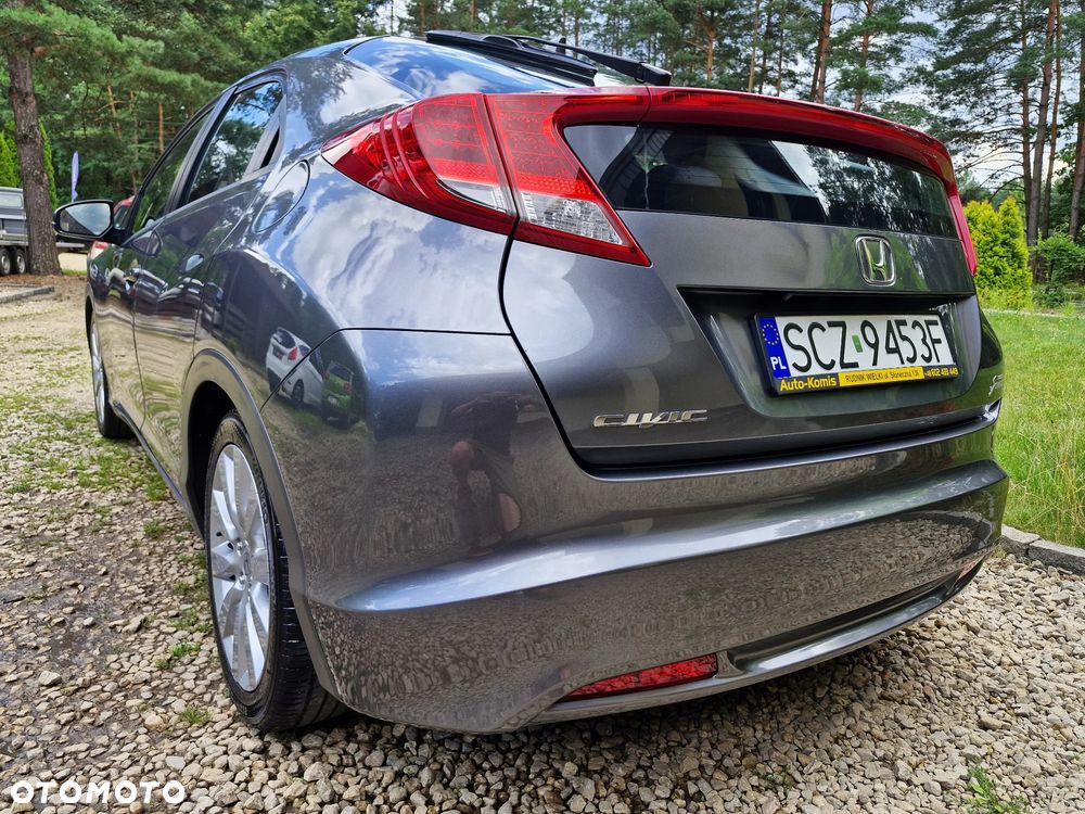 Honda Civic 1.8 i-VTEC Elegance - 3