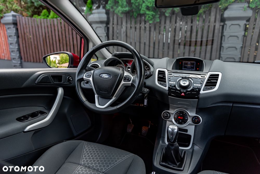 Ford Fiesta 1.4 Titanium - 26