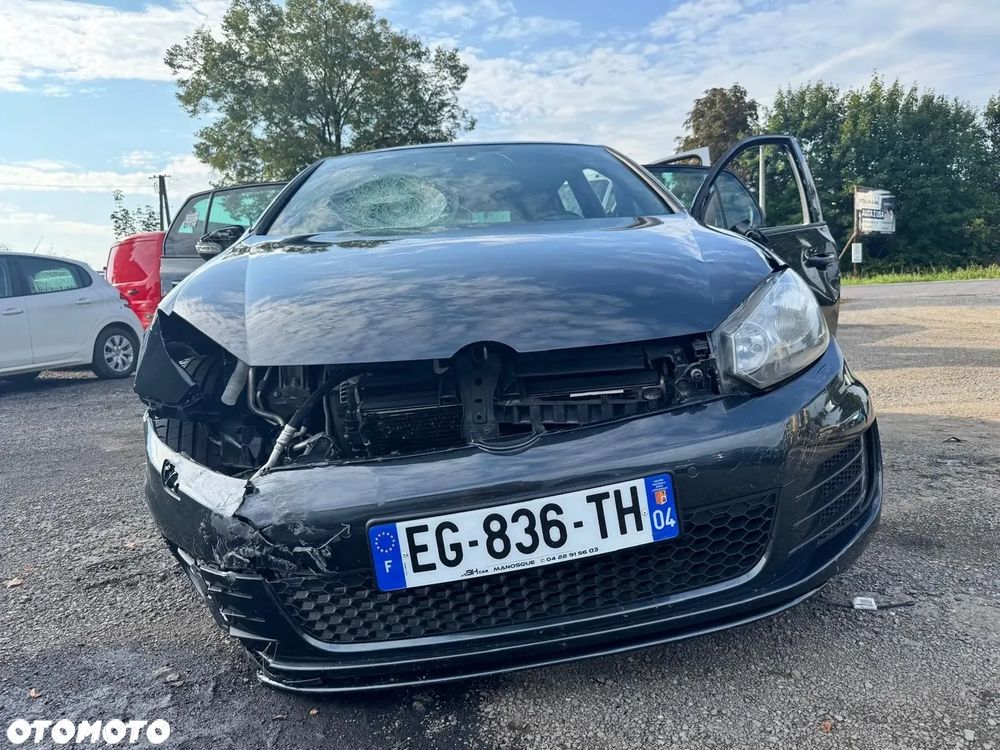 Volkswagen Golf VI 2.0 TSI GTI - 38