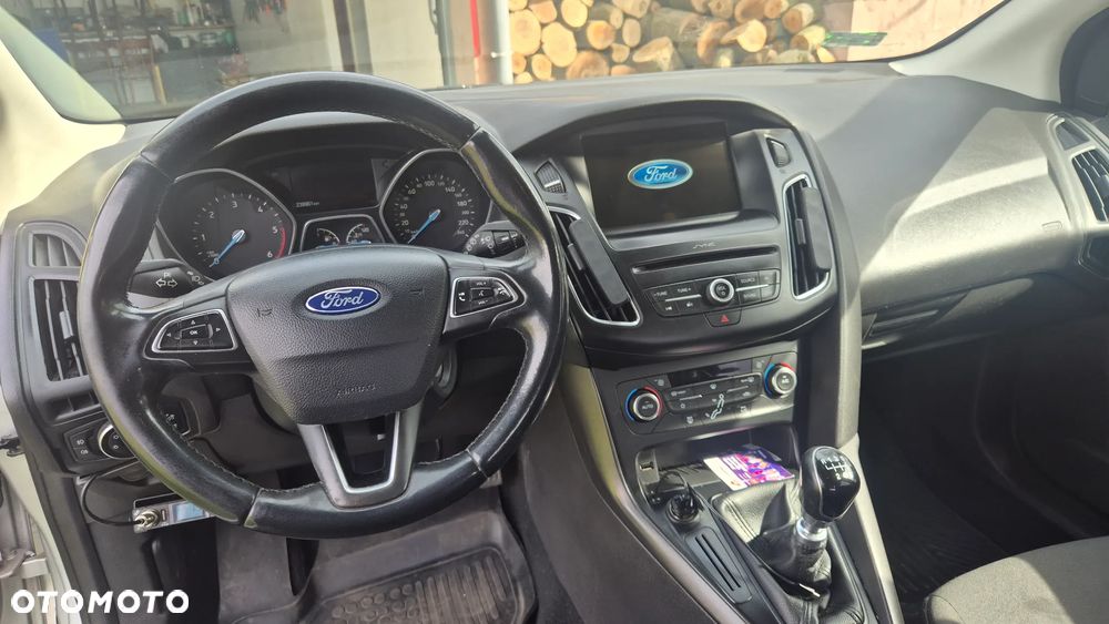 Ford Focus 1.5 TDCi SYNC Edition - 8