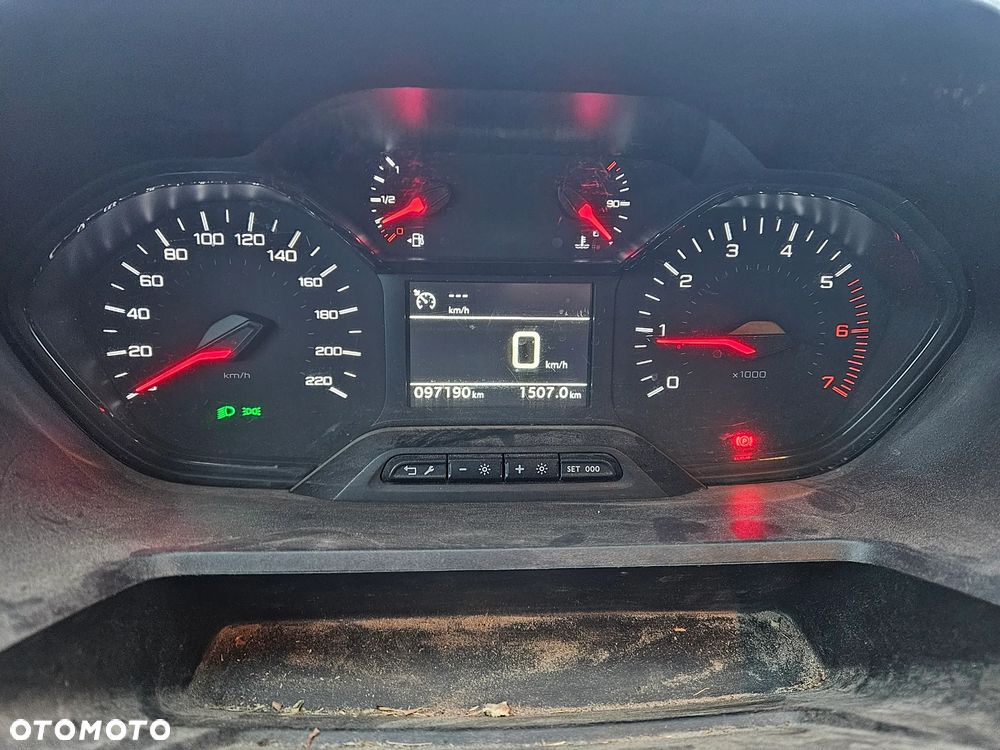 Peugeot Partner - 11