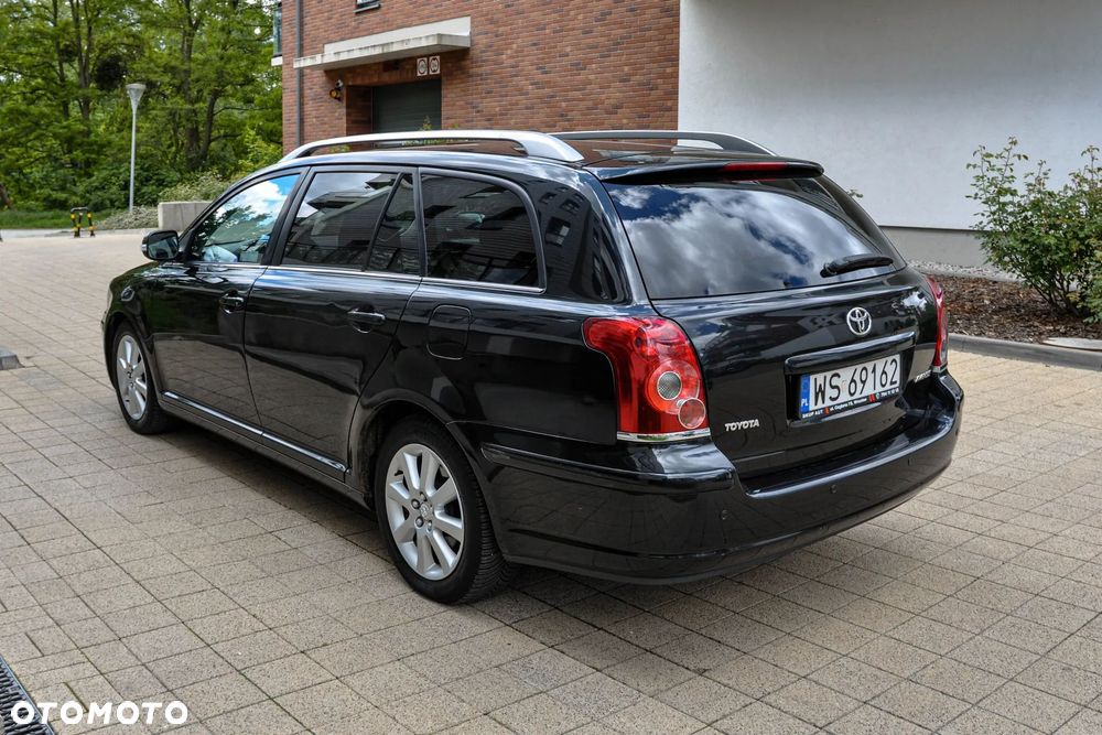 Toyota Avensis - 3