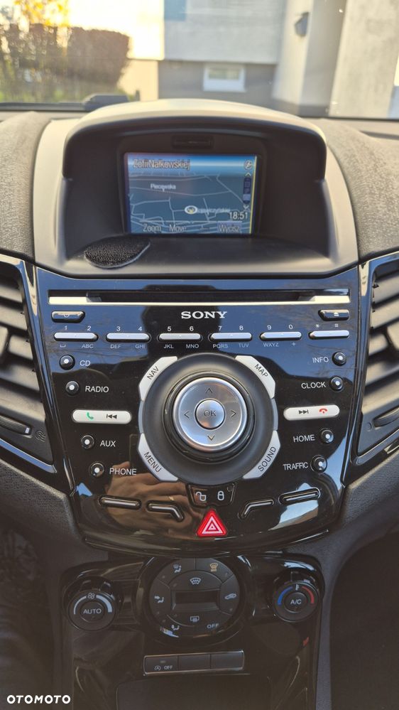 Ford Fiesta 1.0 EcoBoost Silver X Plus 2 (Titan.) ASS EU6 - 12