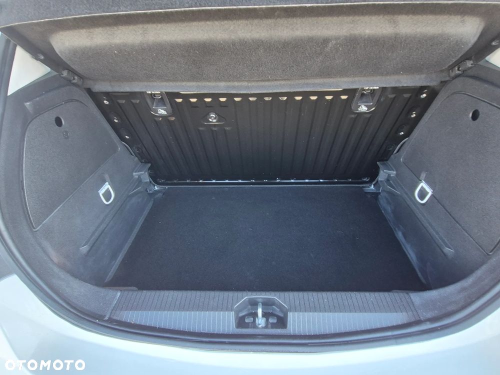 Opel Corsa 1.2 Active - 22