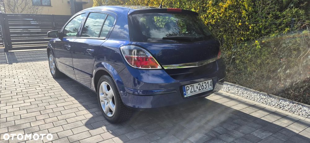 Opel Astra 1.6 Edition - 4