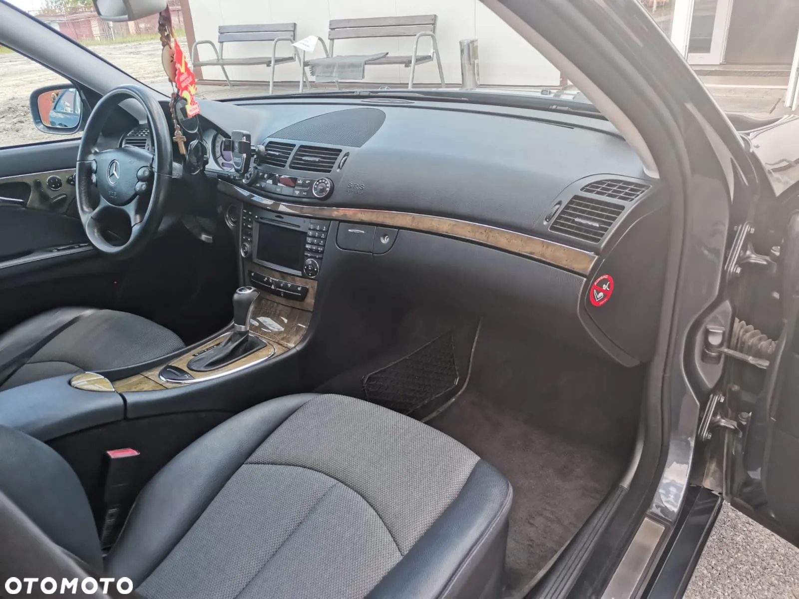 Mercedes-Benz Klasa E 280 4-Matic Avantgarde - 8