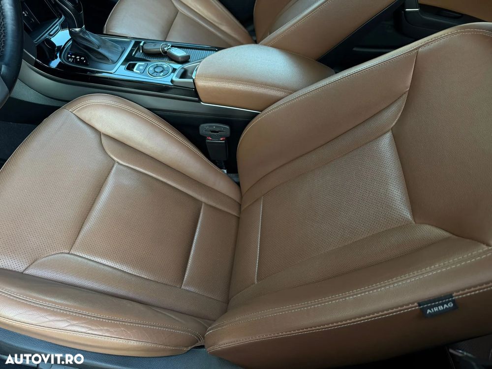 Hyundai i40 Kombi 1.7 CRDi DCT Premium - 11