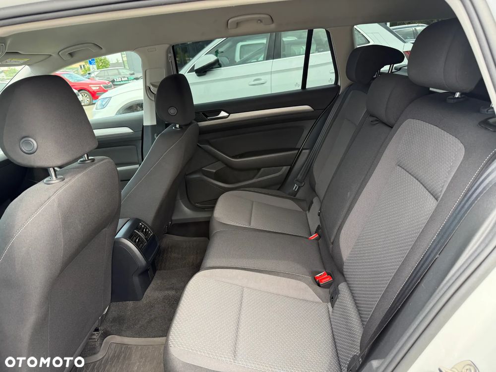 Volkswagen Passat 2.0 TDI EVO Business DSG - 8