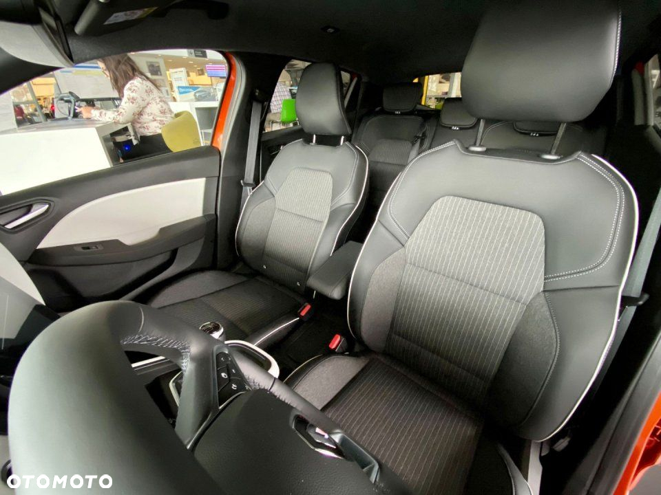 Renault Clio - 9