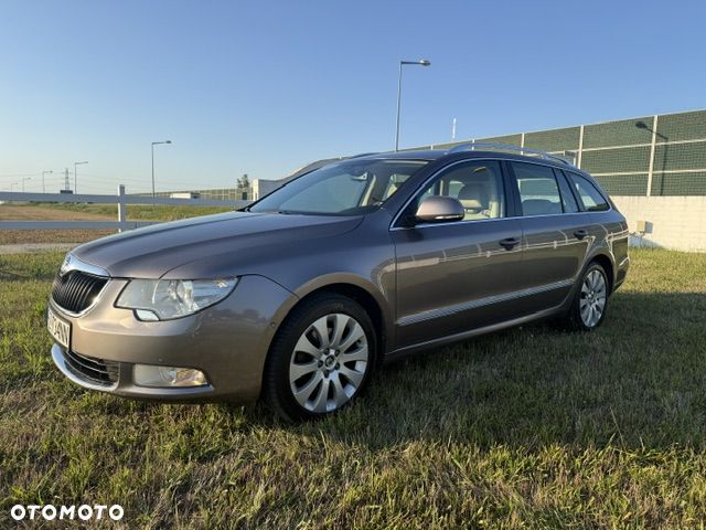 Skoda Superb 2.0 TDI Platinum - 1