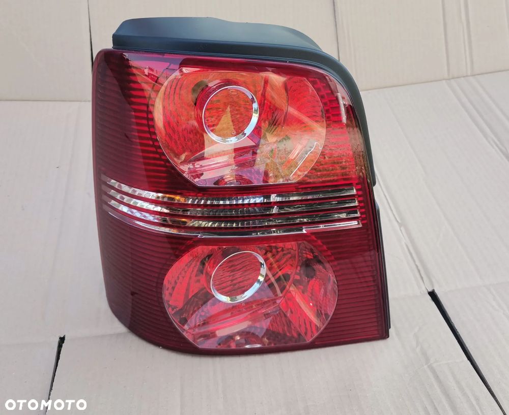 Lampa lewa tył tylna Volkswagen Touran 2007- lift