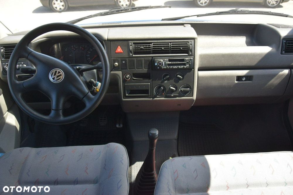 Volkswagen Transporter - 32