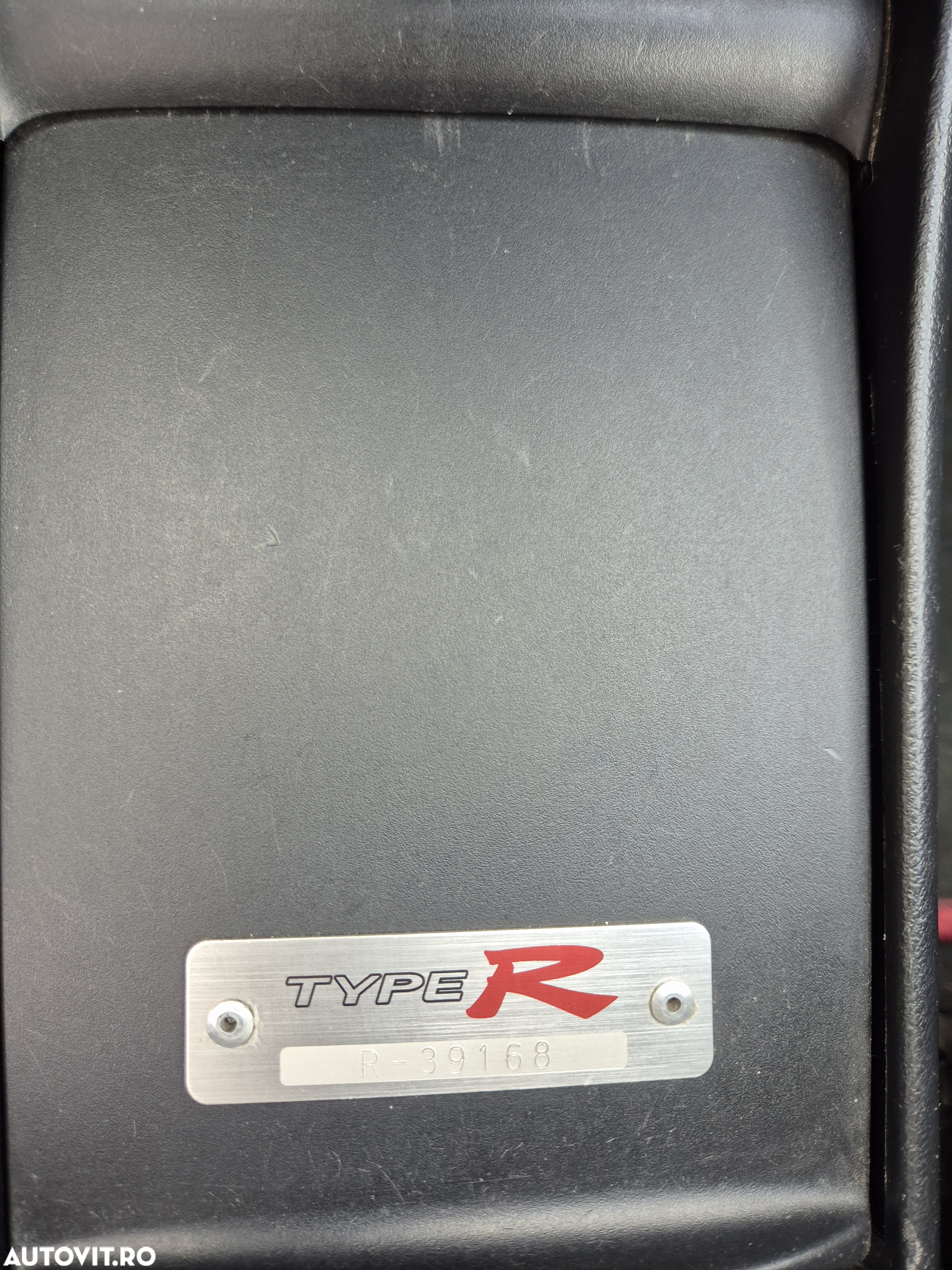 Honda Civic 2.0i 3 Door Type-R VTEC - 12