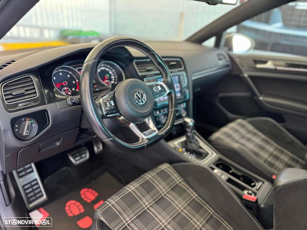 VW Golf - 8