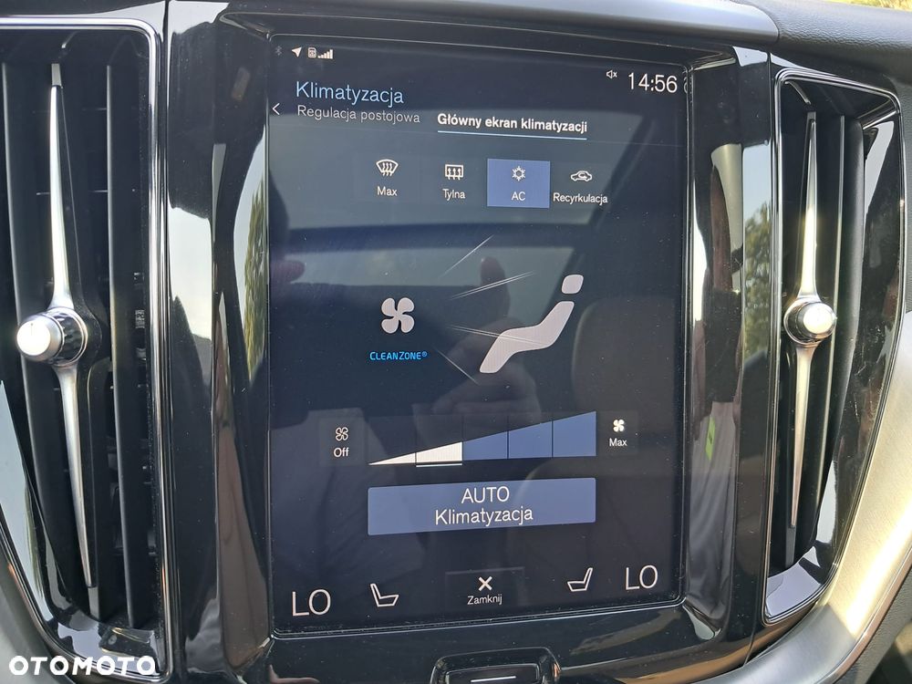 Volvo XC 60 T5 GPF Momentum - 25