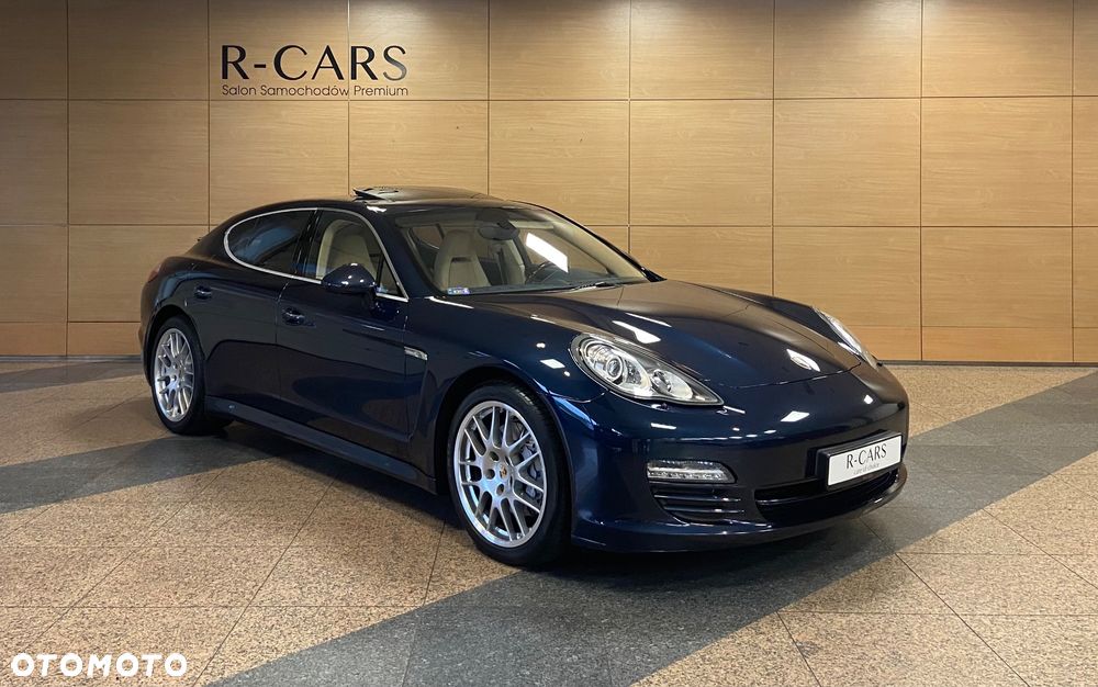 Porsche Panamera - 1