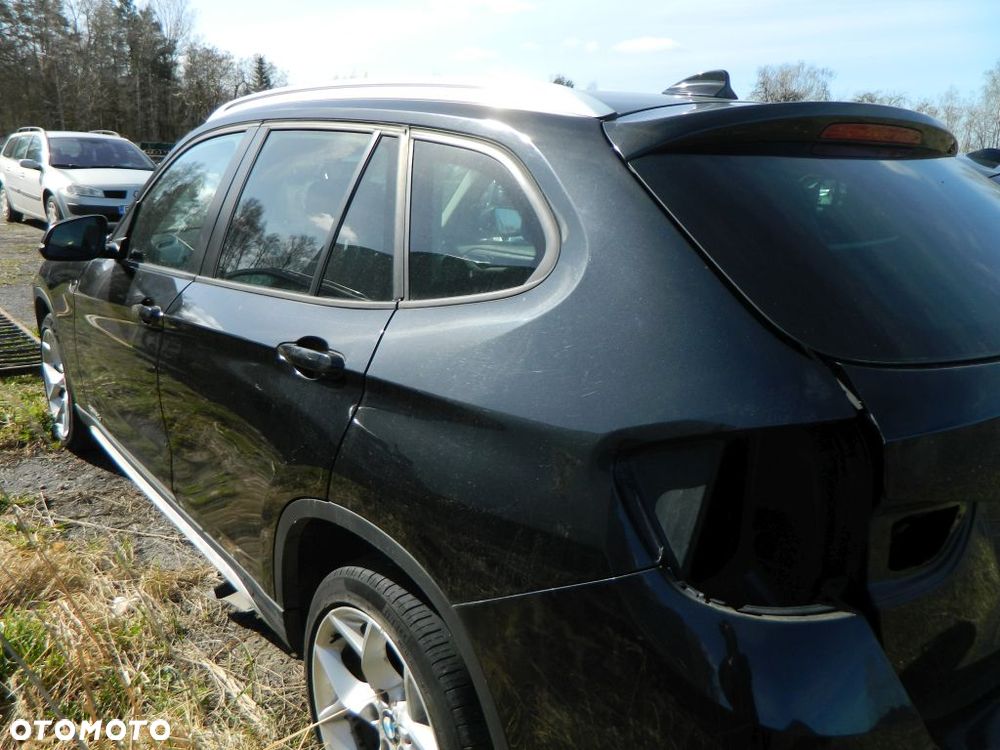 BMW X1 E84 LCI 2013 Black Sapphire Metallic 475 NA CZĘŚCI - 17