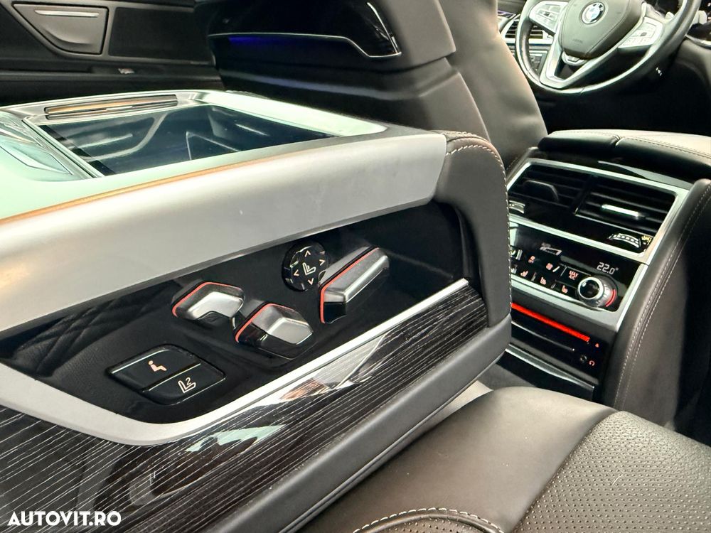 BMW Seria 7 740d xDrive MHEV - 10