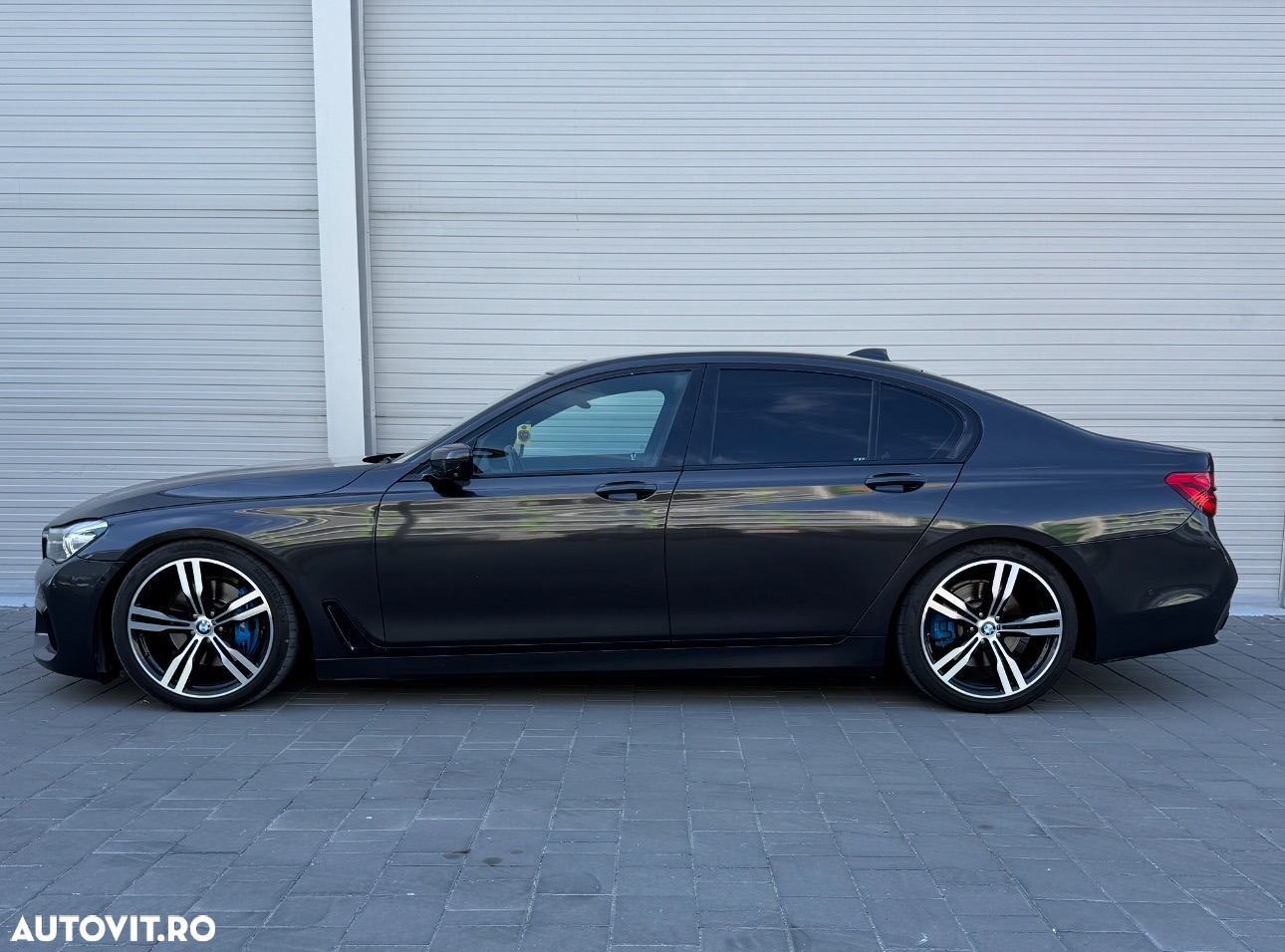 BMW Seria 7 - 12